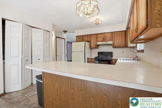 2144 Hill Road, Chestnuthill Twp, PA 18330