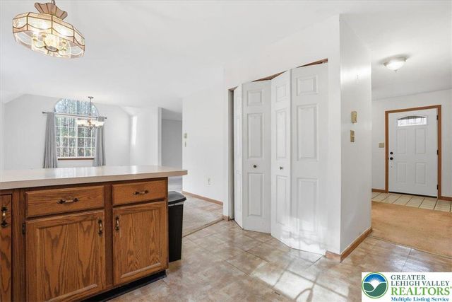 2144 Hill Road, Chestnuthill Twp, PA 18330