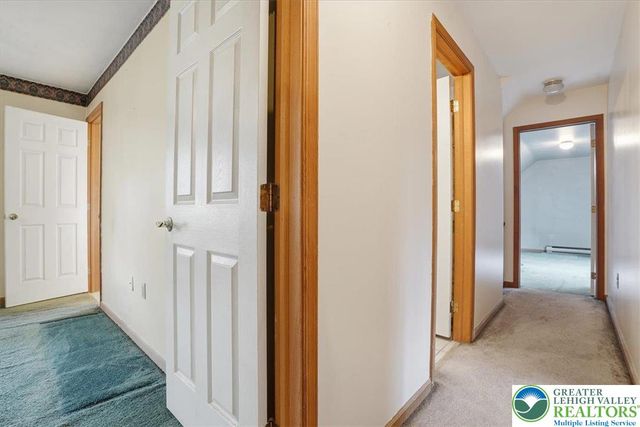 2144 Hill Road, Chestnuthill Twp, PA 18330