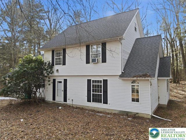 2144 Hill Road, Chestnuthill Twp, PA 18330