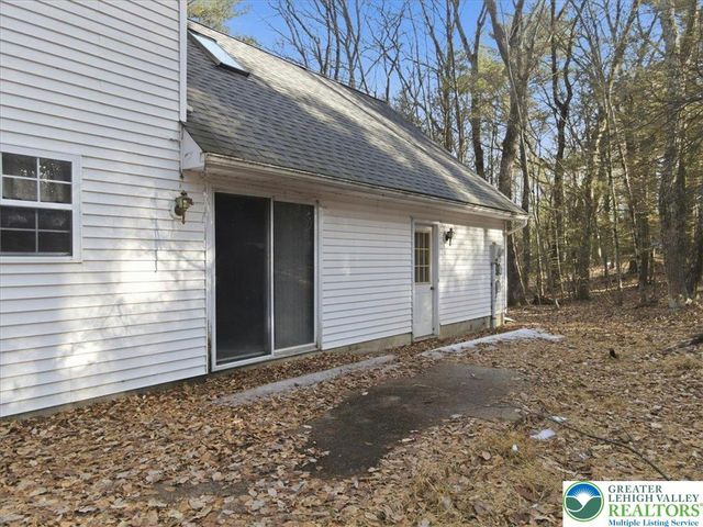 2144 Hill Road, Chestnuthill Twp, PA 18330