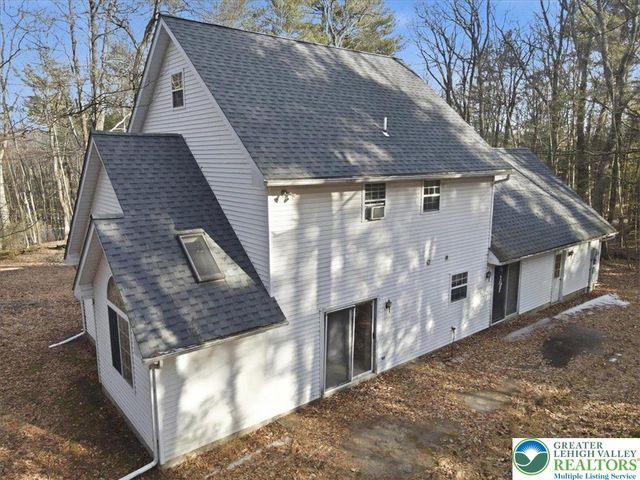 2144 Hill Road, Chestnuthill Twp, PA 18330