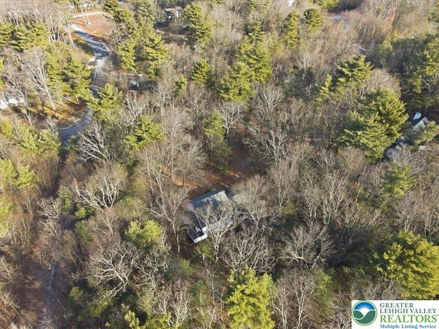 2144 Hill Road, Chestnuthill Twp, PA 18330