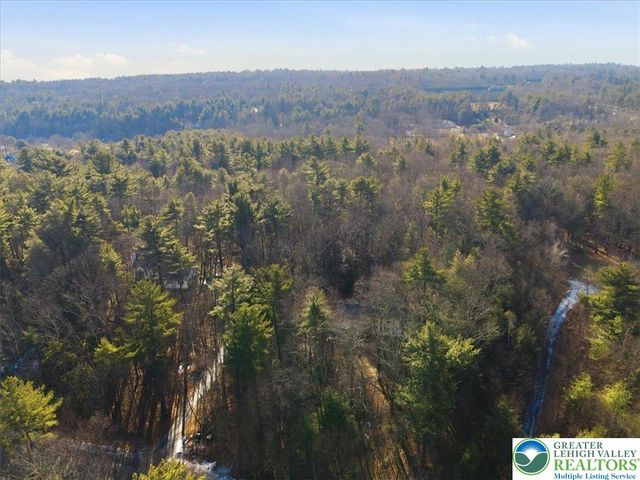 2144 Hill Road, Chestnuthill Twp, PA 18330