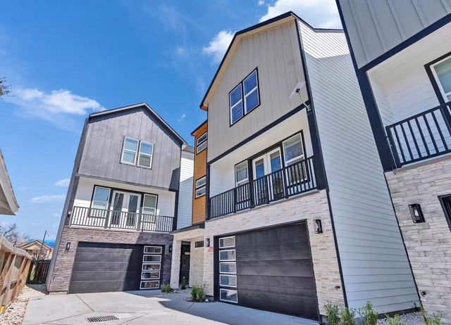 2707 Berry Street, Houston, TX 77004