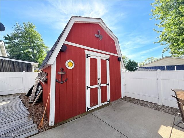 35975 Matoma Boulevard, Eastlake, OH 44095