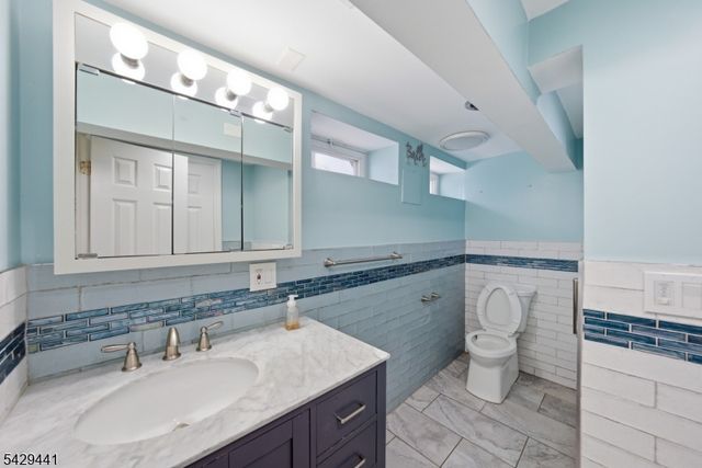 748 Livingston Rd, Elizabeth City, NJ 07208