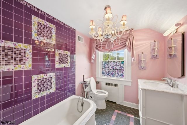 748 Livingston Rd, Elizabeth City, NJ 07208