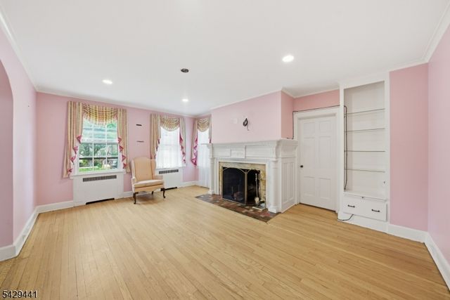 748 Livingston Rd, Elizabeth City, NJ 07208