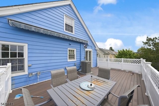 748 Livingston Rd, Elizabeth City, NJ 07208