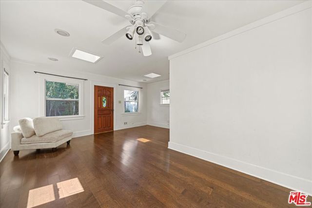 810 Navy Street, Santa Monica, CA 90405