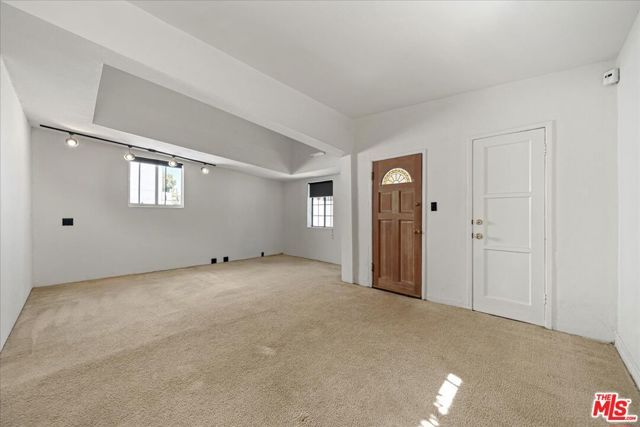 810 Navy Street, Santa Monica, CA 90405