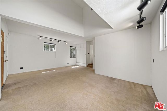 810 Navy Street, Santa Monica, CA 90405