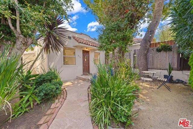 810 Navy Street, Santa Monica, CA 90405