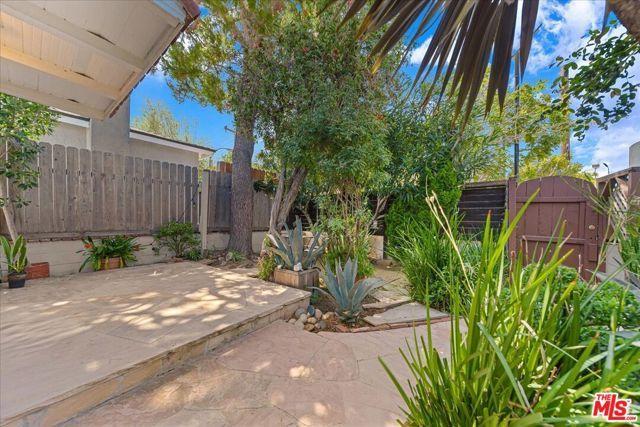 810 Navy Street, Santa Monica, CA 90405