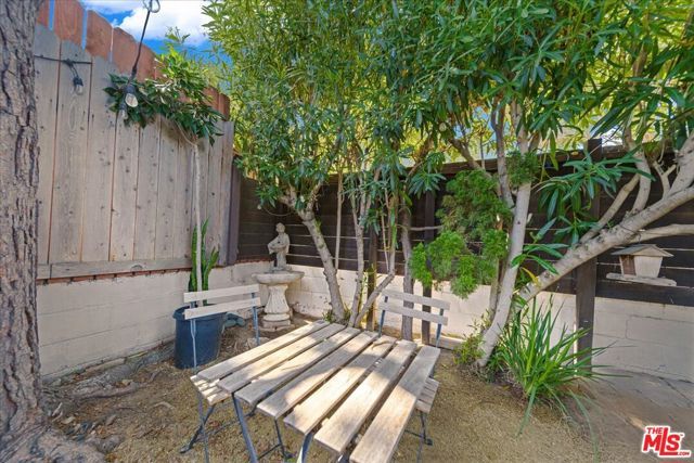 810 Navy Street, Santa Monica, CA 90405