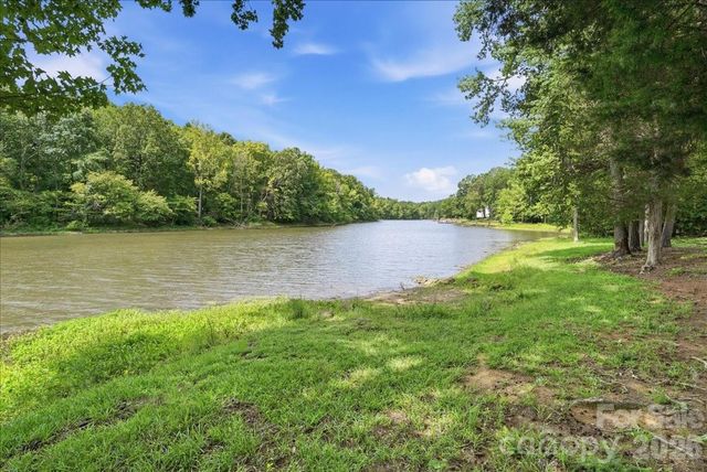 6055 Latta Springs Circle, Huntersville, NC 28078
