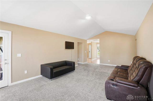 159 Old Salem Road, Clayton, OH 45415