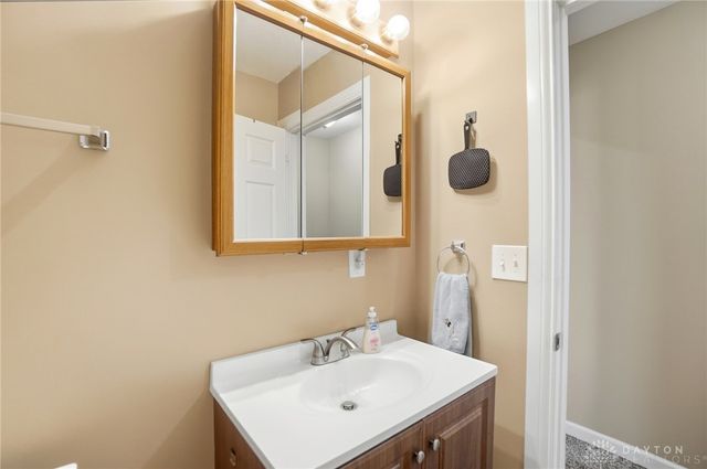 159 Old Salem Road, Clayton, OH 45415