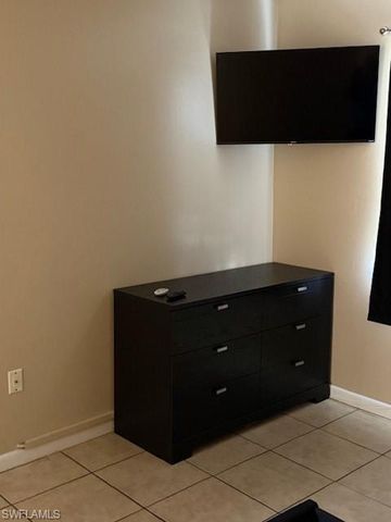 4900 Biscayne DR # 12, Naples, FL 34112