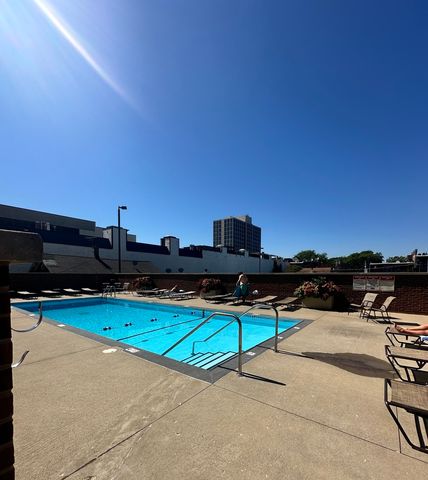 1636 N Wells Street 2214, Chicago, IL 60614