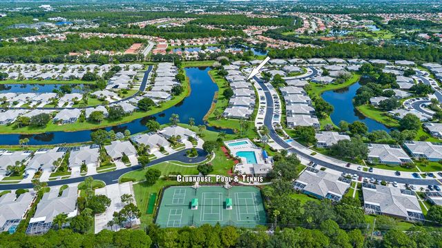1220 NW Sun Terrace Circle C, Port St. Lucie, FL 34986
