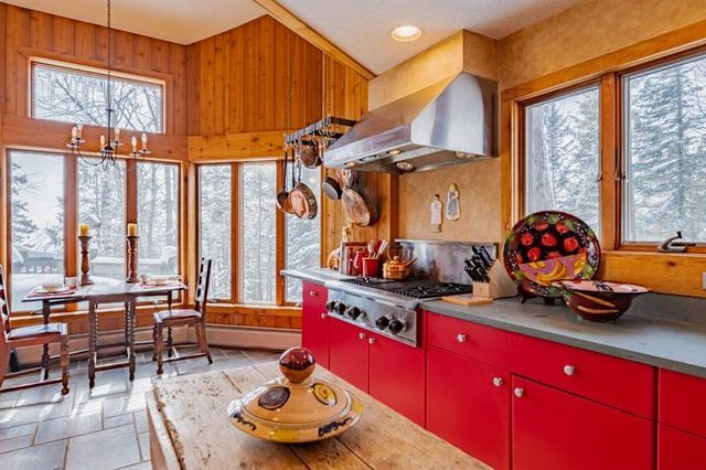 20 Blackberry Lane, Peru, VT 05152