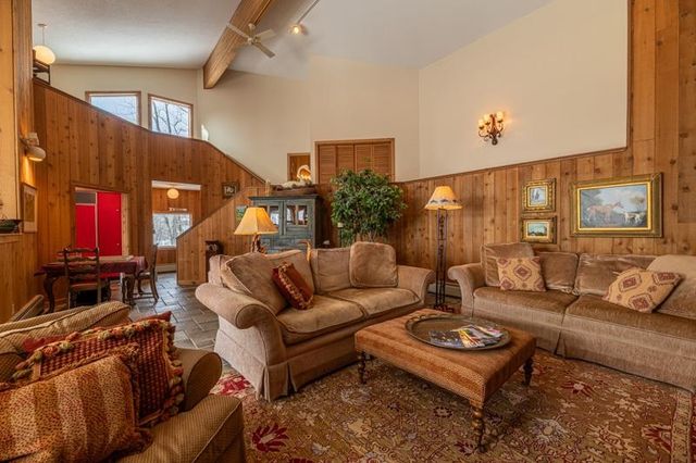 20 Blackberry Lane, Peru, VT 05152