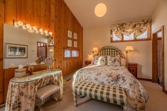 20 Blackberry Lane, Peru, VT 05152