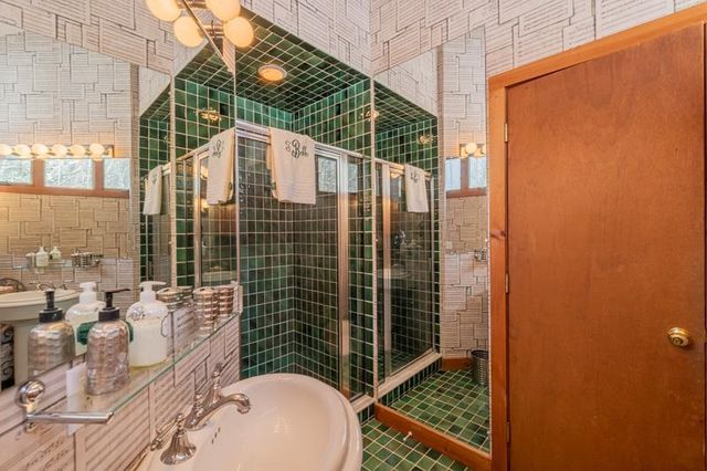 20 Blackberry Lane, Peru, VT 05152