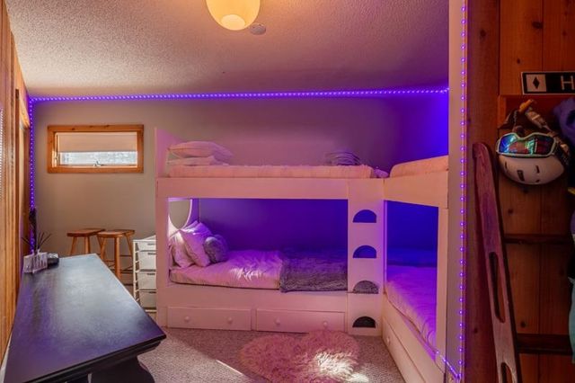 20 Blackberry Lane, Peru, VT 05152