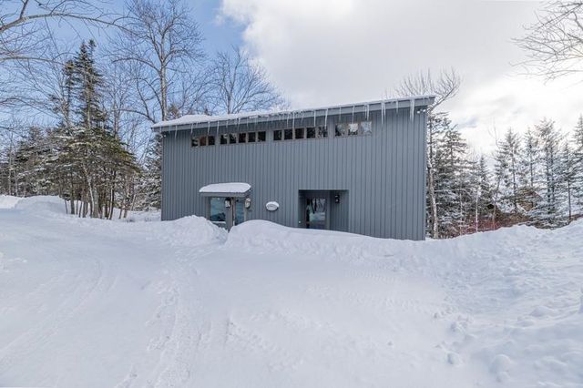 20 Blackberry Lane, Peru, VT 05152