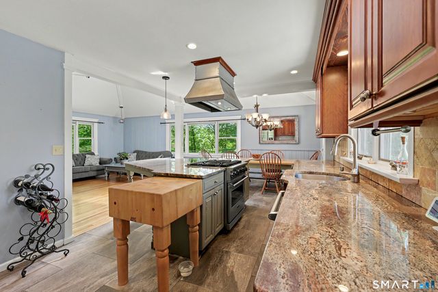 1 Lookout Drive, Ridgefield, CT 06877
