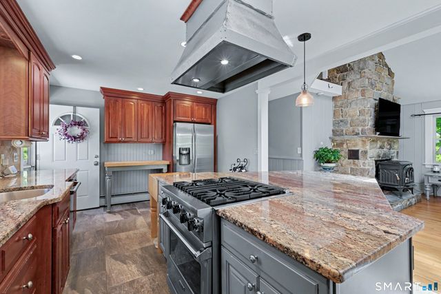 1 Lookout Drive, Ridgefield, CT 06877