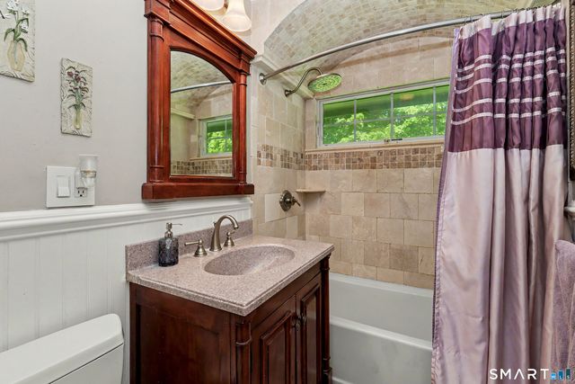 1 Lookout Drive, Ridgefield, CT 06877