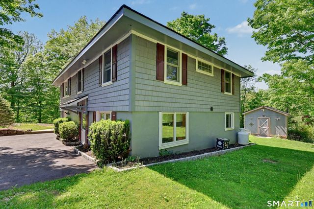 1 Lookout Drive, Ridgefield, CT 06877