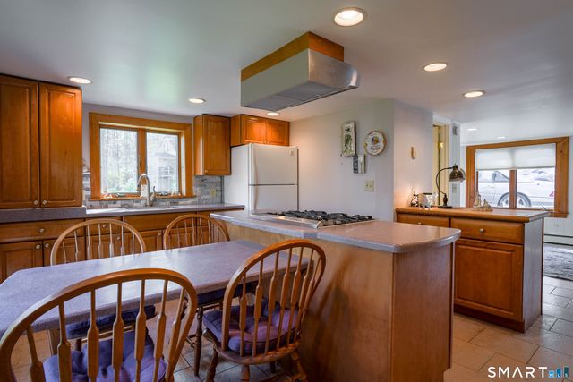 1 Lookout Drive, Ridgefield, CT 06877