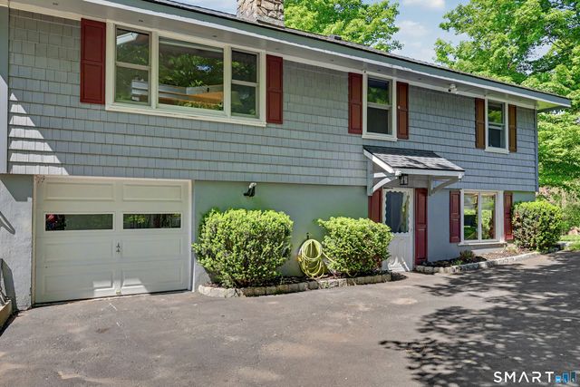 1 Lookout Drive, Ridgefield, CT 06877