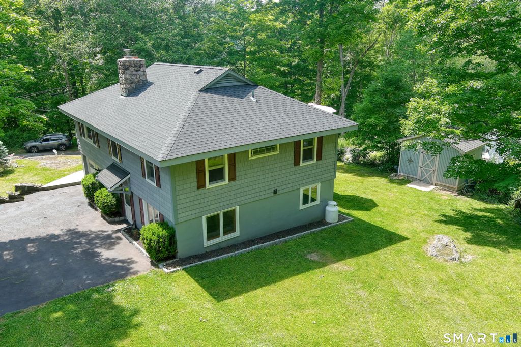 1 Lookout Drive, Ridgefield, CT 06877