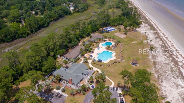 135 Ave of Oaks, Daufuskie Island, SC 29915