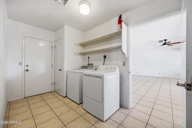 6233 E CAMELOT Drive, Mesa, AZ 85215