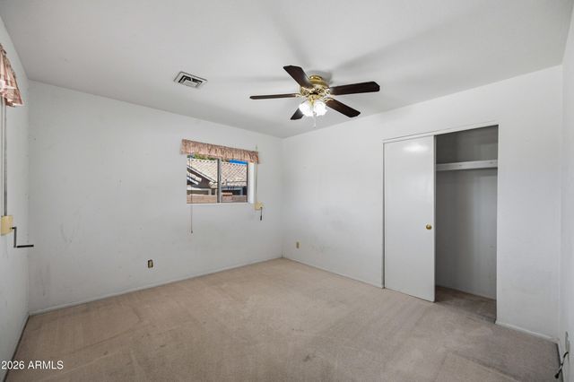 6233 E CAMELOT Drive, Mesa, AZ 85215