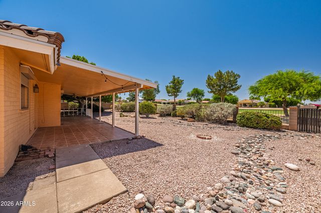 6233 E CAMELOT Drive, Mesa, AZ 85215