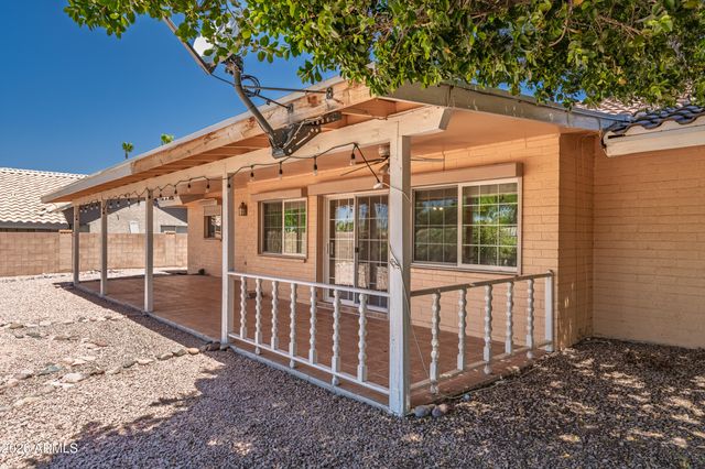 6233 E CAMELOT Drive, Mesa, AZ 85215