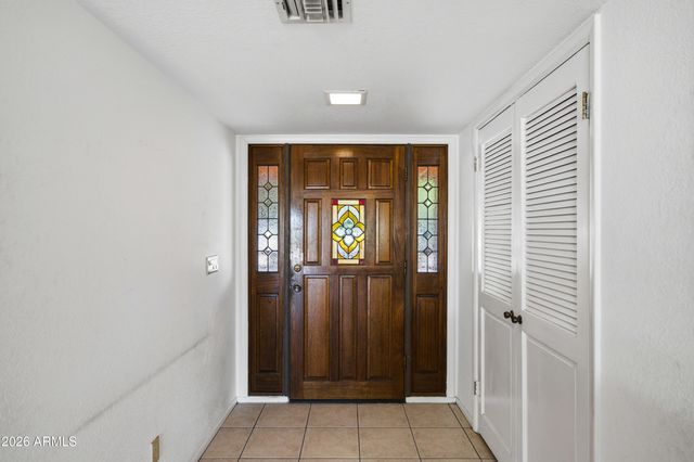 6233 E CAMELOT Drive, Mesa, AZ 85215