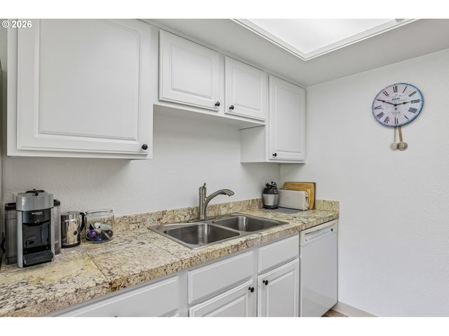 9455 Sw 146TH Ter 5, Beaverton, OR 97007
