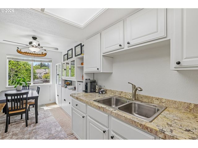 9455 Sw 146TH Ter 5, Beaverton, OR 97007