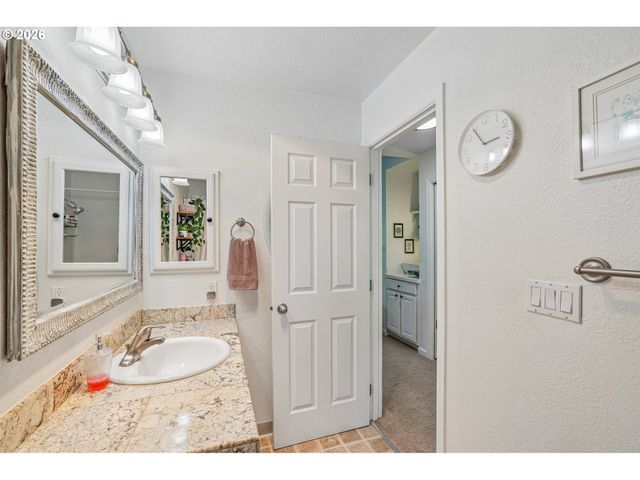 9455 Sw 146TH Ter 5, Beaverton, OR 97007