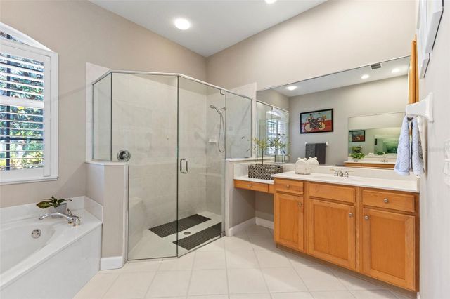 6840 COYOTE RIDGE COURT, Bradenton, FL 34201