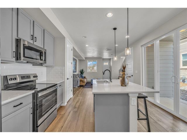 5240 Routt Ct B, Arvada, CO 80002